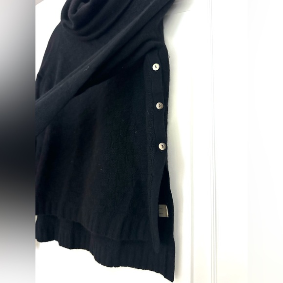 WHITE + WARREN Cashmere Cable Turtleneck - Picture 5 of 6